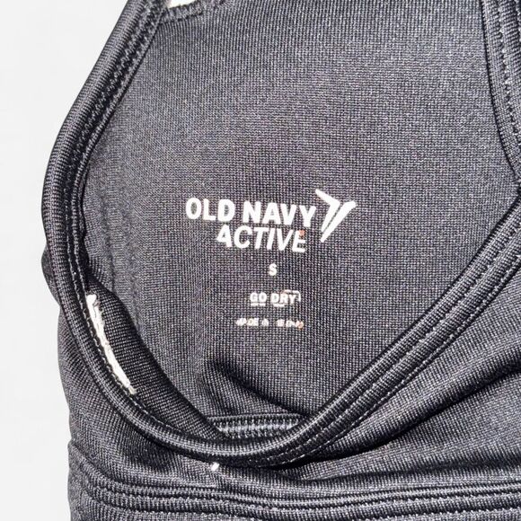 Old Navy Black Strappy Sports Bra - Picture 7 of 7